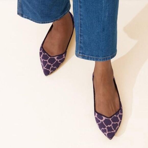 NEW Rothy’s The Point Violet Giraffe - Picture 2 of 3